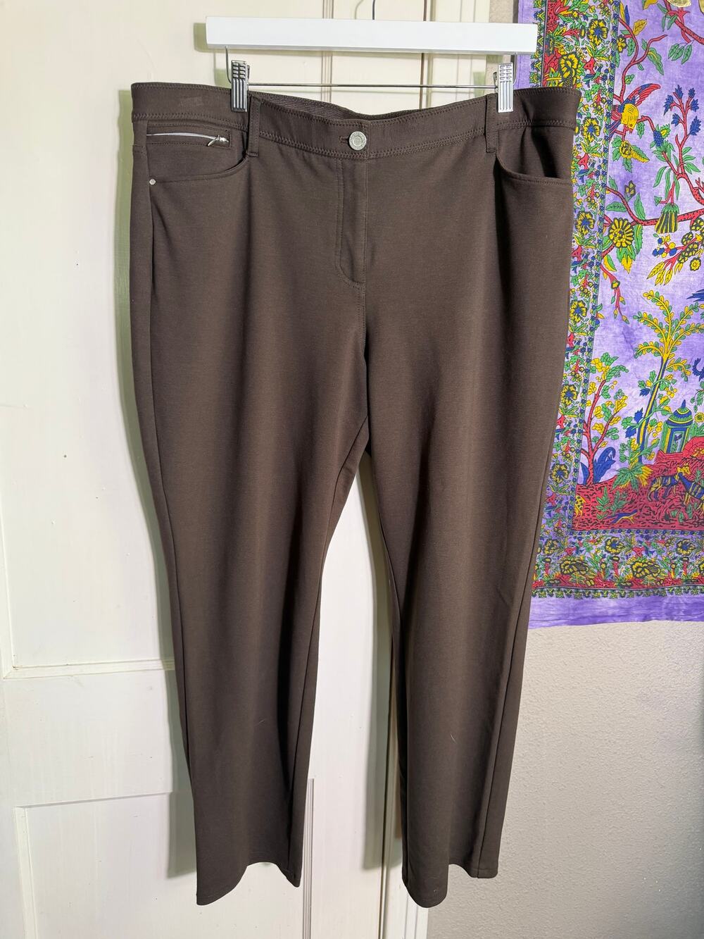 Chico's So Slimming Pants 3.5 Short Brown Stretch Straight Leg Pull On 18/20